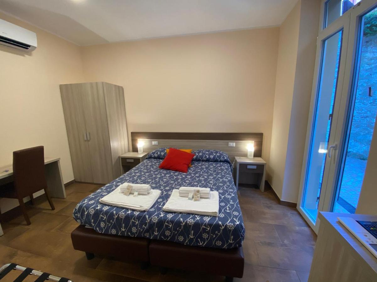 Good Night Moon Otel La Spezia Dış mekan fotoğraf
